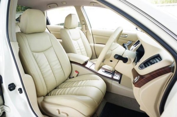 2010 NISSAN TEANA 200 XL