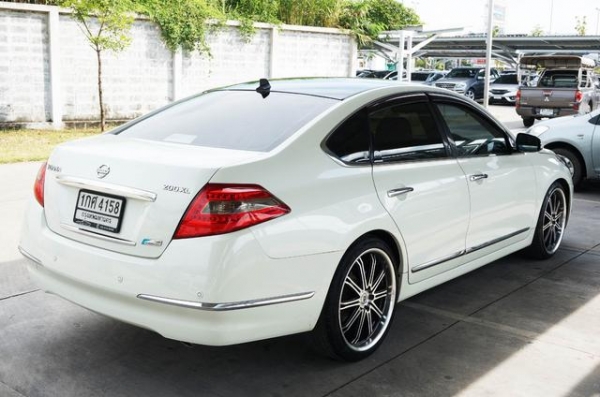 2010 NISSAN TEANA 200 XL