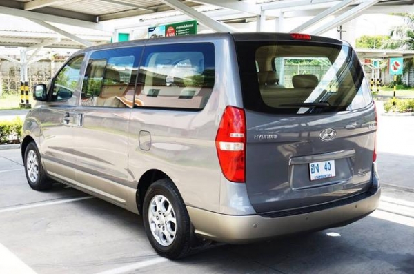 2015 HYUNDAI H-1 2.5