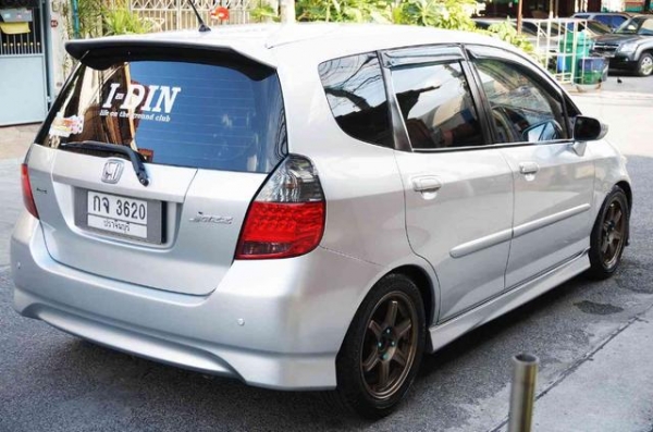 jazz สวยพร้อมขับ