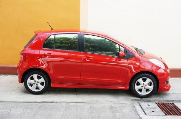 2007 TOYOTA YARIS 1.5 E
