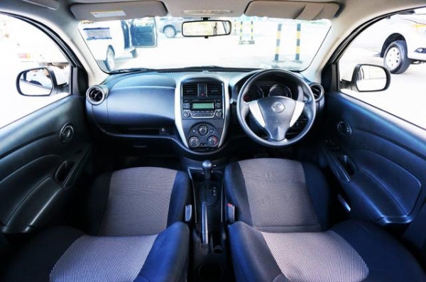 2014 NISSAN ALMERA 1.2 Eไฟหยัก