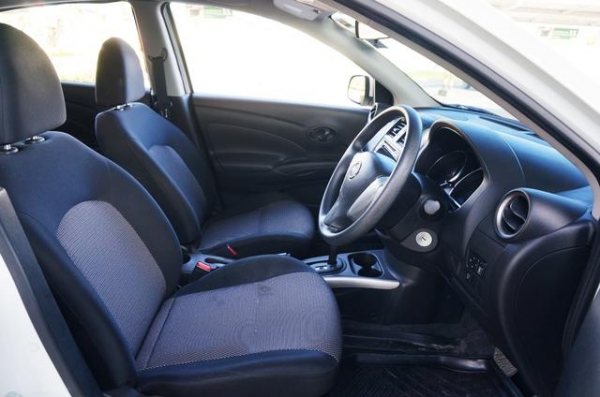 2014 NISSAN ALMERA 1.2 Eไฟหยัก