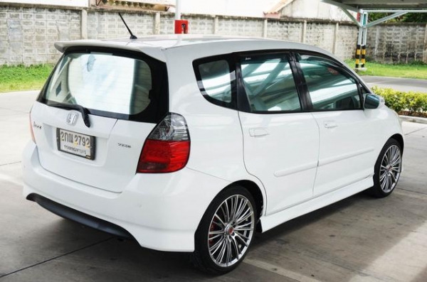 2007 HONDA JAZZ  1.5 COOL