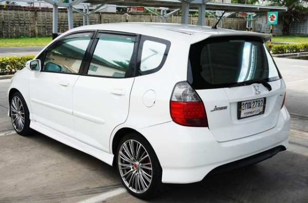 2007 HONDA JAZZ  1.5 COOL