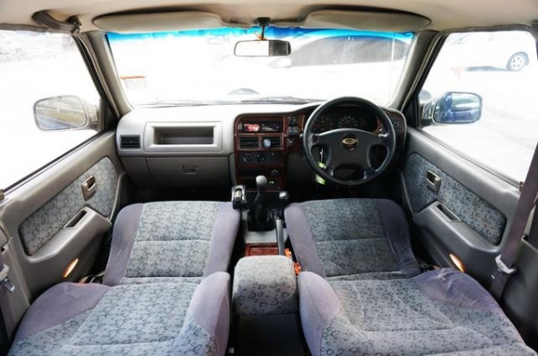 2001 THAI RUNG GRAND ADVENTURE 2.8  (4WD)