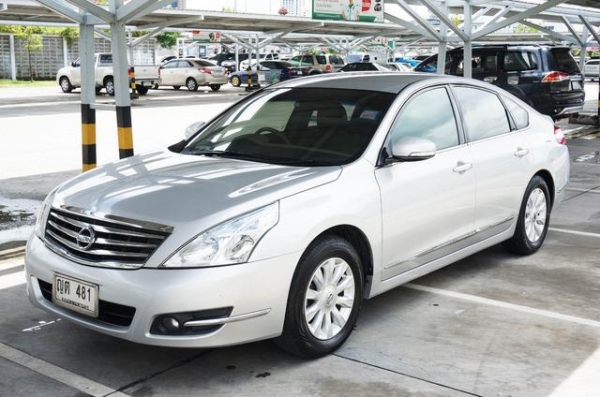 2011 NISSAN TEANA 200 XL