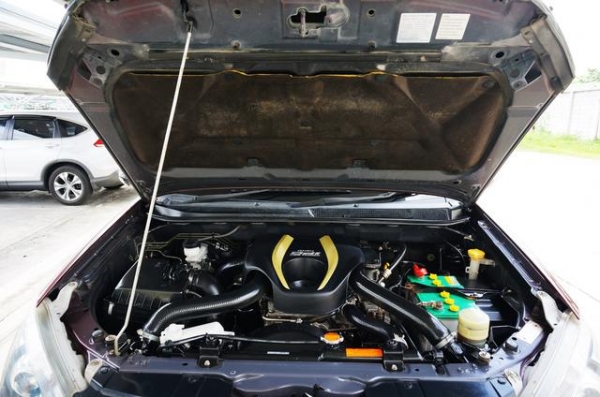 2012 ISUZU HI-LANDER 3.0 VGS NAVI