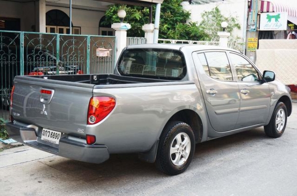 2014 MITSUBISHI, TRITON 2.5 GLX DOUBLE CAB 2014 MITSUBISHI, TRITON 2.5 GLX DOUBLE CAB