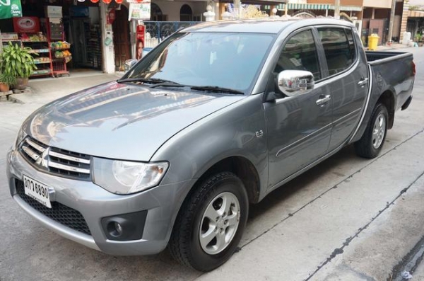 2014 MITSUBISHI, TRITON 2.5 GLX DOUBLE CAB 2014 MITSUBISHI, TRITON 2.5 GLX DOUBLE CAB