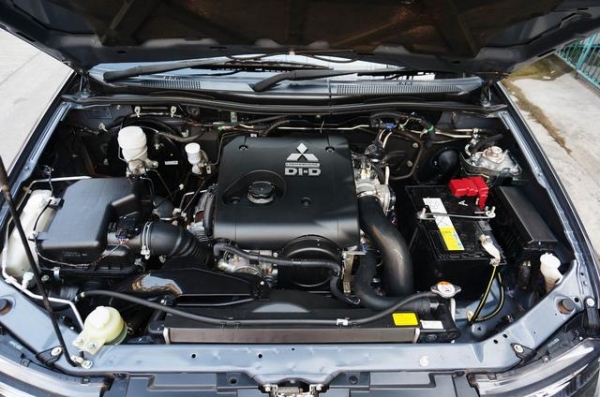 2014 MITSUBISHI, TRITON 2.5 GLX DOUBLE CAB 2014 MITSUBISHI, TRITON 2.5 GLX DOUBLE CAB