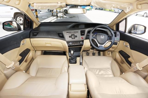 2013 HONDA CIVIC 1.8 S