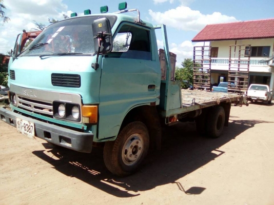 ขาย6ล้ออีซูซุ100 หางปลาท้ายลาด ทะเบียนเต็น ลงเล่มแล้ว เครื่องเดิม สภาพพร้อมวิ่งงาน ช่วงล่างใหญ่