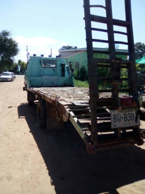 ขาย6ล้ออีซูซุ100 หางปลาท้ายลาด ทะเบียนเต็น ลงเล่มแล้ว เครื่องเดิม สภาพพร้อมวิ่งงาน ช่วงล่างใหญ่