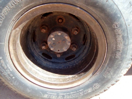 ขาย6ล้ออีซูซุ100 หางปลาท้ายลาด ทะเบียนเต็น ลงเล่มแล้ว เครื่องเดิม สภาพพร้อมวิ่งงาน ช่วงล่างใหญ่