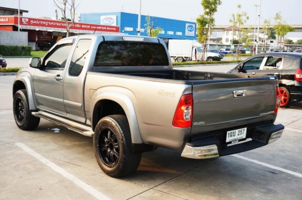 2010 ISUZU 2.5 HI-LANDER