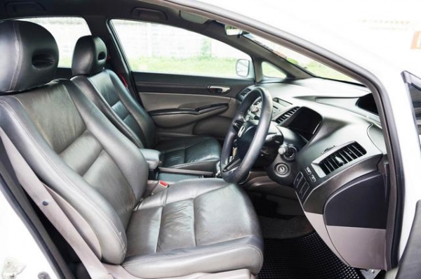 8 HONDA, CIVIC 1.8 S (AS)