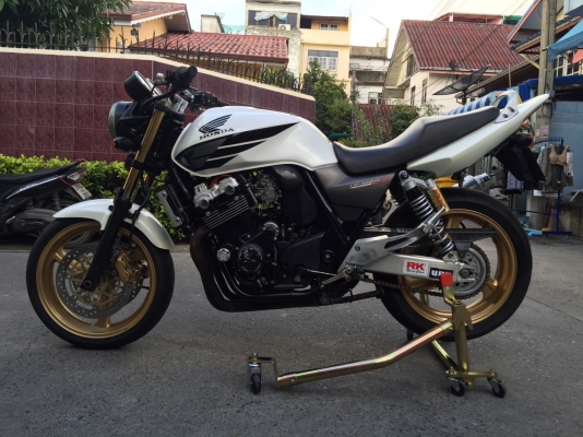 CB 400 เทค3 ปี04 ทะเบียนแท้ 165,000 บาท รับซื้อขายแลกเปลี่ยนคับ