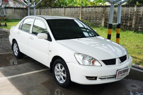 2012 MITSUBISHI, LANCER 1.6 GLXi สีขาว เกียร์ธรรมดา ติดแก๊ส NGV 2012 MITSUBISHI, LANCER 1.6 GLXi สีขาว เกียร์ธรรมดา ติดแก๊ส NGV