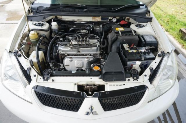 2012 MITSUBISHI, LANCER 1.6 GLXi สีขาว เกียร์ธรรมดา ติดแก๊ส NGV 2012 MITSUBISHI, LANCER 1.6 GLXi สีขาว เกียร์ธรรมดา ติดแก๊ส NGV