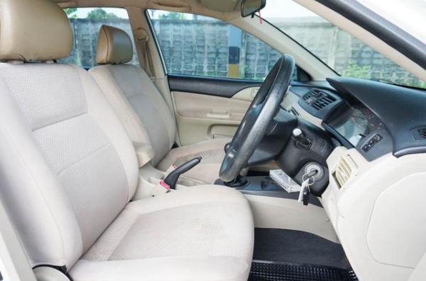 2012 MITSUBISHI, LANCER 1.6 GLXi สีขาว เกียร์ธรรมดา ติดแก๊ส NGV 2012 MITSUBISHI, LANCER 1.6 GLXi สีขาว เกียร์ธรรมดา ติดแก๊ส NGV