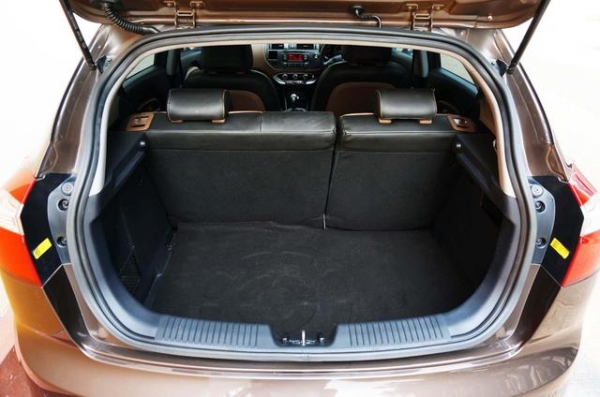 2013 KIA, RIO 1.4 โฉม RIO