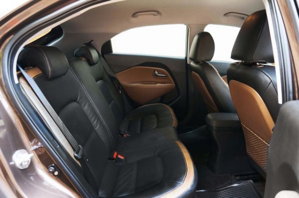 2013 KIA, RIO 1.4 โฉม RIO