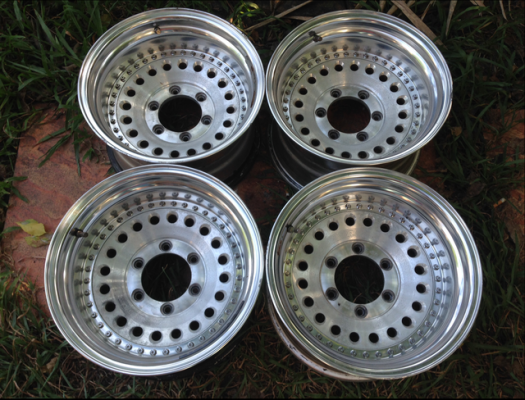 ล้อญี่ปุ่นแท้ๆ ลายหยดน้ำ ขอบ15 6รู139 กว้าง 8.5 นิ้วสภาพสวย ไม่มีซ่อม ราคาไม่แพง