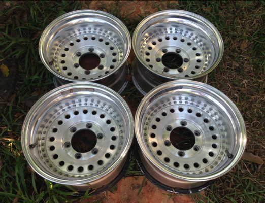 ล้อญี่ปุ่นแท้ๆ ลายหยดน้ำ ขอบ15 6รู139 กว้าง 8.5 นิ้วสภาพสวย ไม่มีซ่อม ราคาไม่แพง