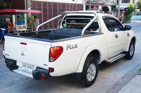 2012 MITSUBISHI, TRITON 2.4 PLUS MEGA CAB 2012 MITSUBISHI, TRITON 2.4 PLUS MEGA CAB