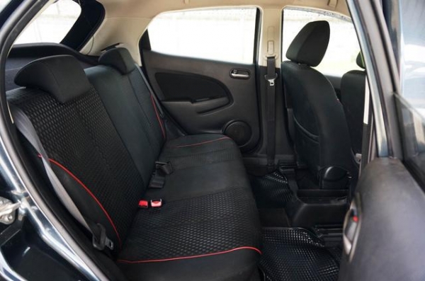 2015 MAZDA 2 1.5 Sports 2015 MAZDA 2 1.5 Sports