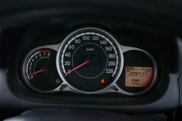 2015 MAZDA 2 1.5 Sports 2015 MAZDA 2 1.5 Sports