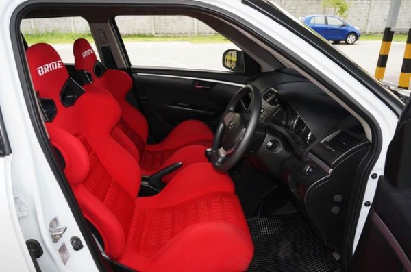 2012 SUZUKI SWIFT 1.25 GL 2012 SUZUKI SWIFT 1.25 GL