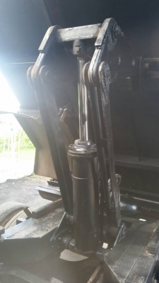 หกล้อ อีซูซุ FRR-195 ดั้ม5คิว แอร์ เวอร์ ทิฟฟี ช่วงล่างใหญ่ สภาพดีพร้อมใช้งาน ทะเบียนพร้อมโอน