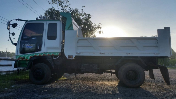 หกล้อ อีซูซุ FRR-195 ดั้ม5คิว แอร์ เวอร์ ทิฟฟี ช่วงล่างใหญ่ สภาพดีพร้อมใช้งาน ทะเบียนพร้อมโอน