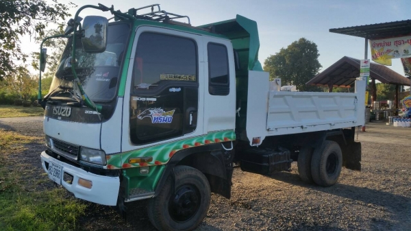 หกล้อ อีซูซุ FRR-195 ดั้ม5คิว แอร์ เวอร์ ทิฟฟี ช่วงล่างใหญ่ สภาพดีพร้อมใช้งาน ทะเบียนพร้อมโอน