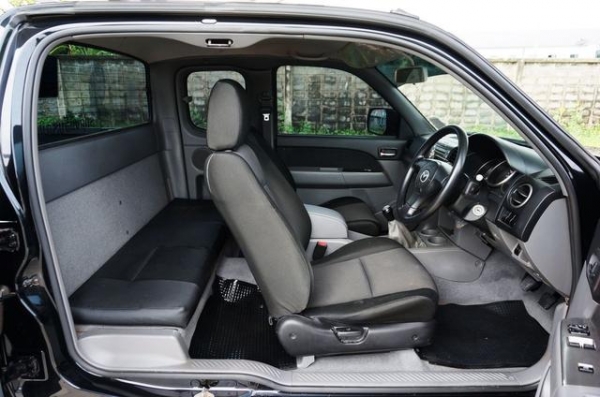 2013 MAZDA BT-50 2.5 FREE STYLE CAB HI-RACER 2013 MAZDA BT-50 2.5 FREE STYLE CAB HI-RACER