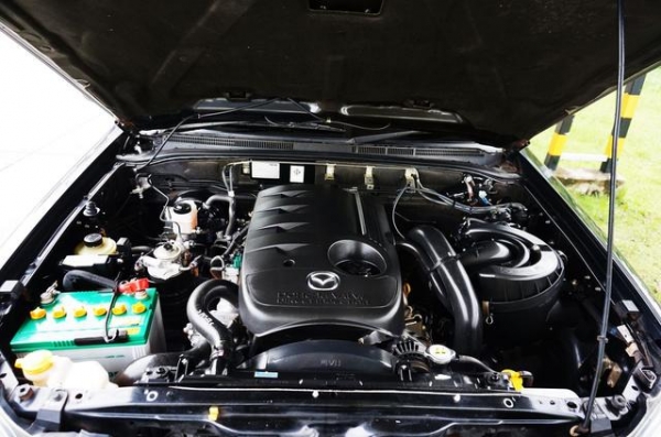 2013 MAZDA BT-50 2.5 FREE STYLE CAB HI-RACER 2013 MAZDA BT-50 2.5 FREE STYLE CAB HI-RACER