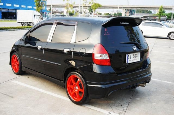 2005 HONDA JAZZ 1.5 สวยพร้อมขับ 2005 HONDA JAZZ 1.5 สวยพร้อมขับ