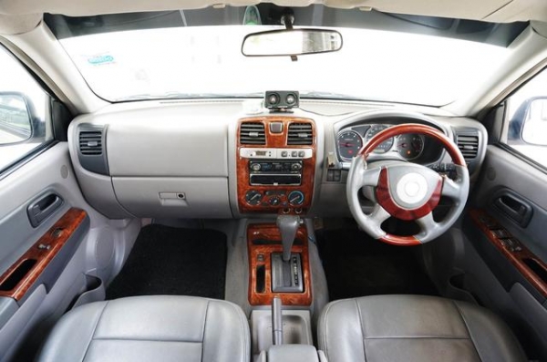 2004 THAI RUNG ADVENTURE 3.0 MASTER (4WD)