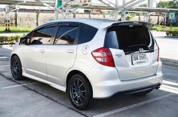 2009 HONDA JAZZ 1.5 i-VTEC SV