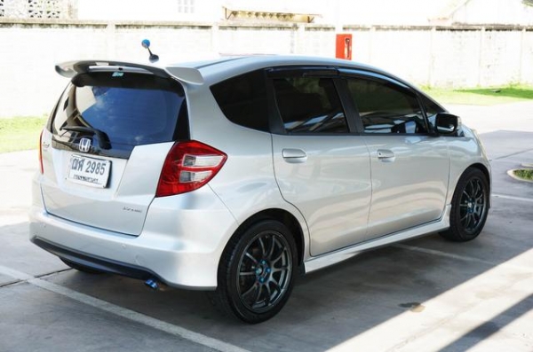 2009 HONDA JAZZ 1.5 i-VTEC SV