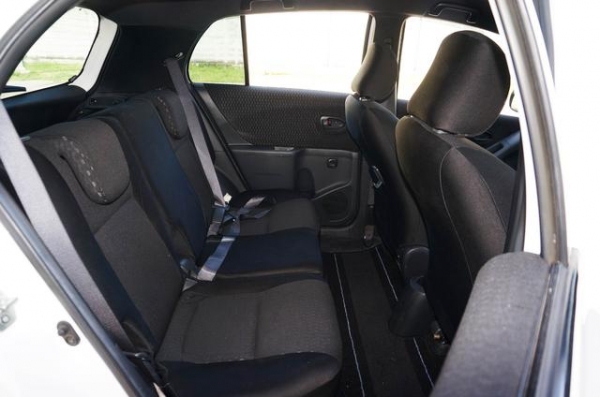 2006 TOYOTA YARIS 1.5 G LIMITED