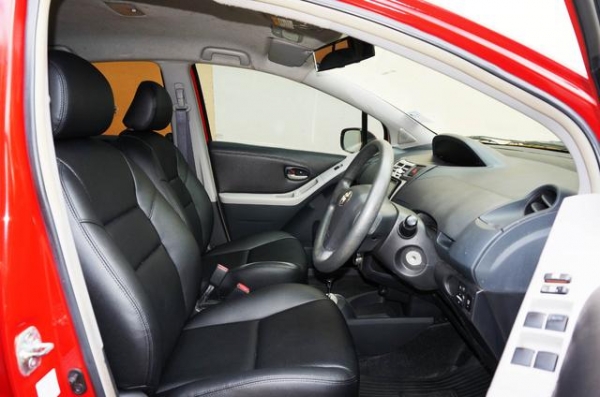 2007 TOYOTA YARIS 1.5 E