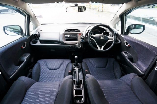 2010 HONDA JAZZ 1.5 i-VTEC S 2010 HONDA JAZZ 1.5 i-VTEC S