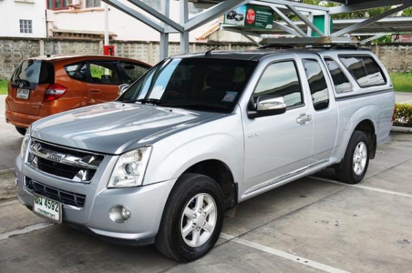 2011 ISUZU 3.0 SLX SPACECAB