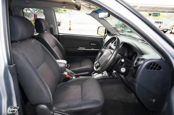 2011 ISUZU 3.0 SLX SPACECAB