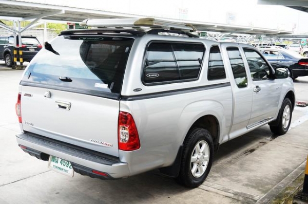2011 ISUZU 3.0 SLX SPACECAB