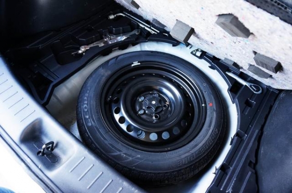 2014 NISSAN PRESEA 1.6