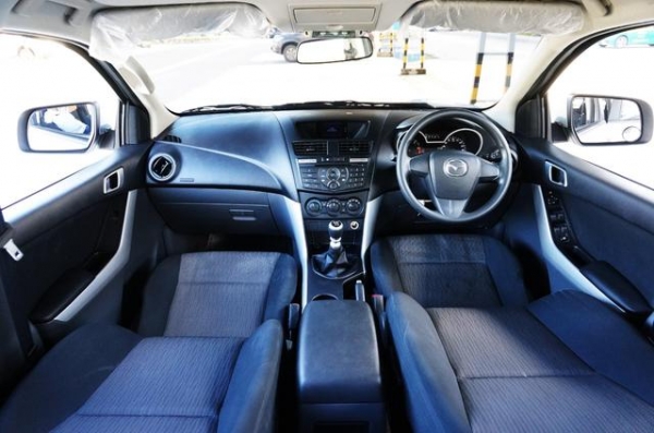 2013 MAZDA BT-50 PRO 2.2 DOUBLE CAB HI-RACER 2013 MAZDA BT-50 PRO 2.2 DOUBLE CAB HI-RACER